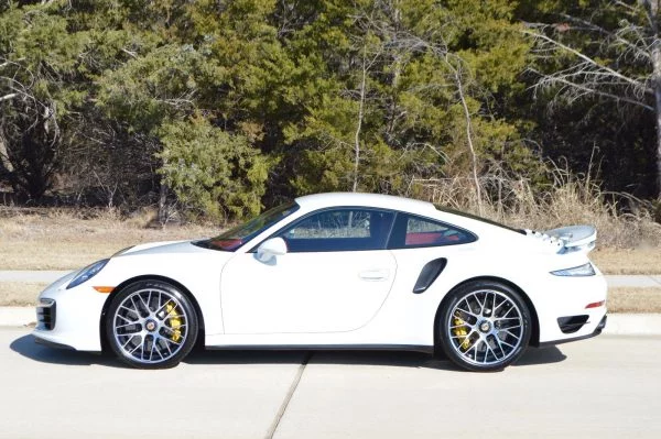 white porsche 911 turbo S - driving experience gold coast